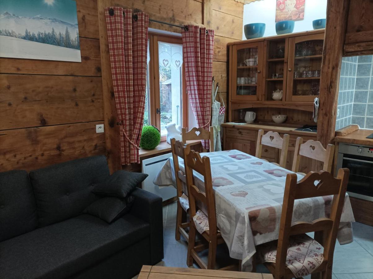 Villa La Ferme d'Henriette, à Samoëns Extérieur photo