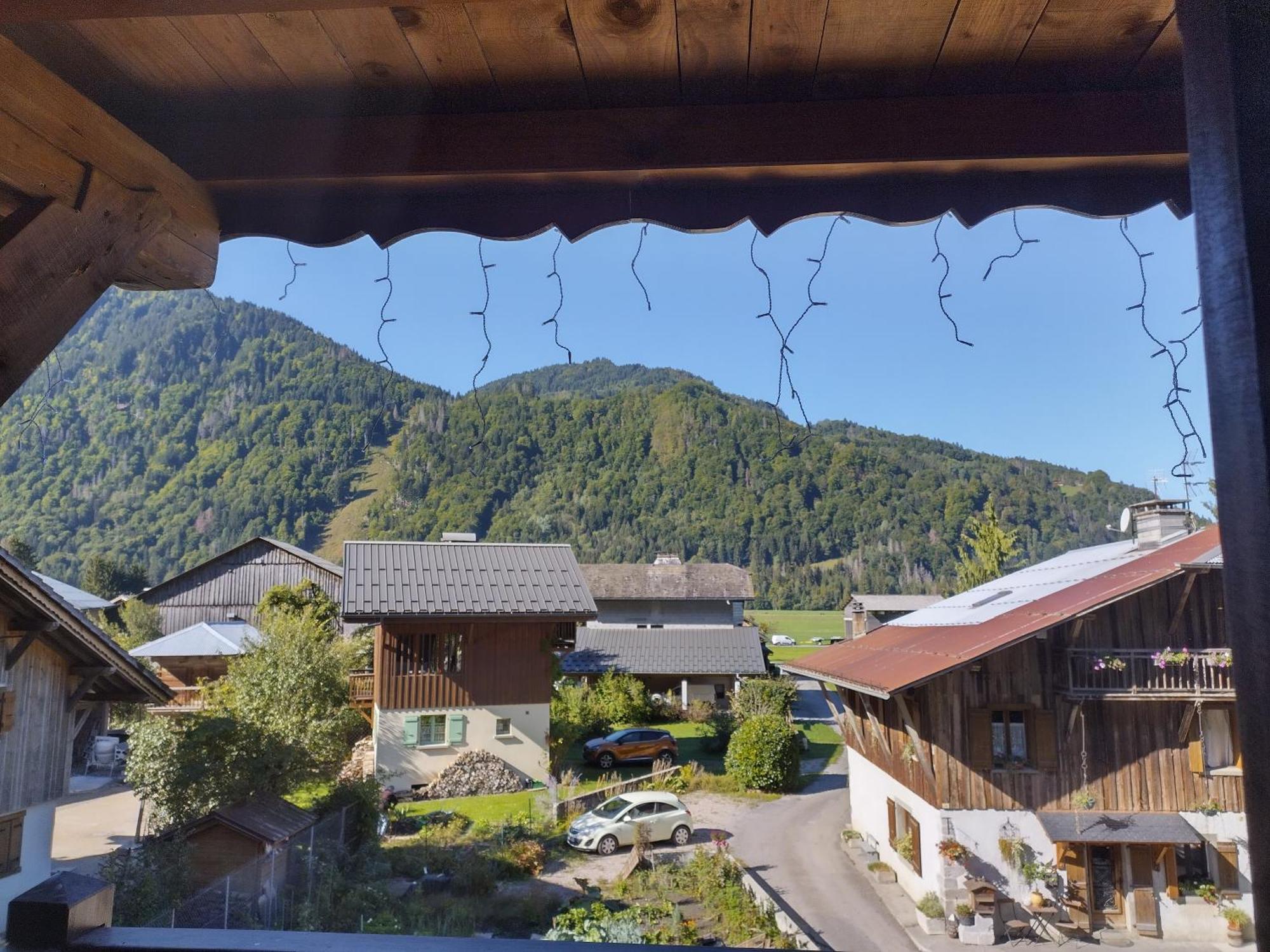 Villa La Ferme d'Henriette, à Samoëns Extérieur photo