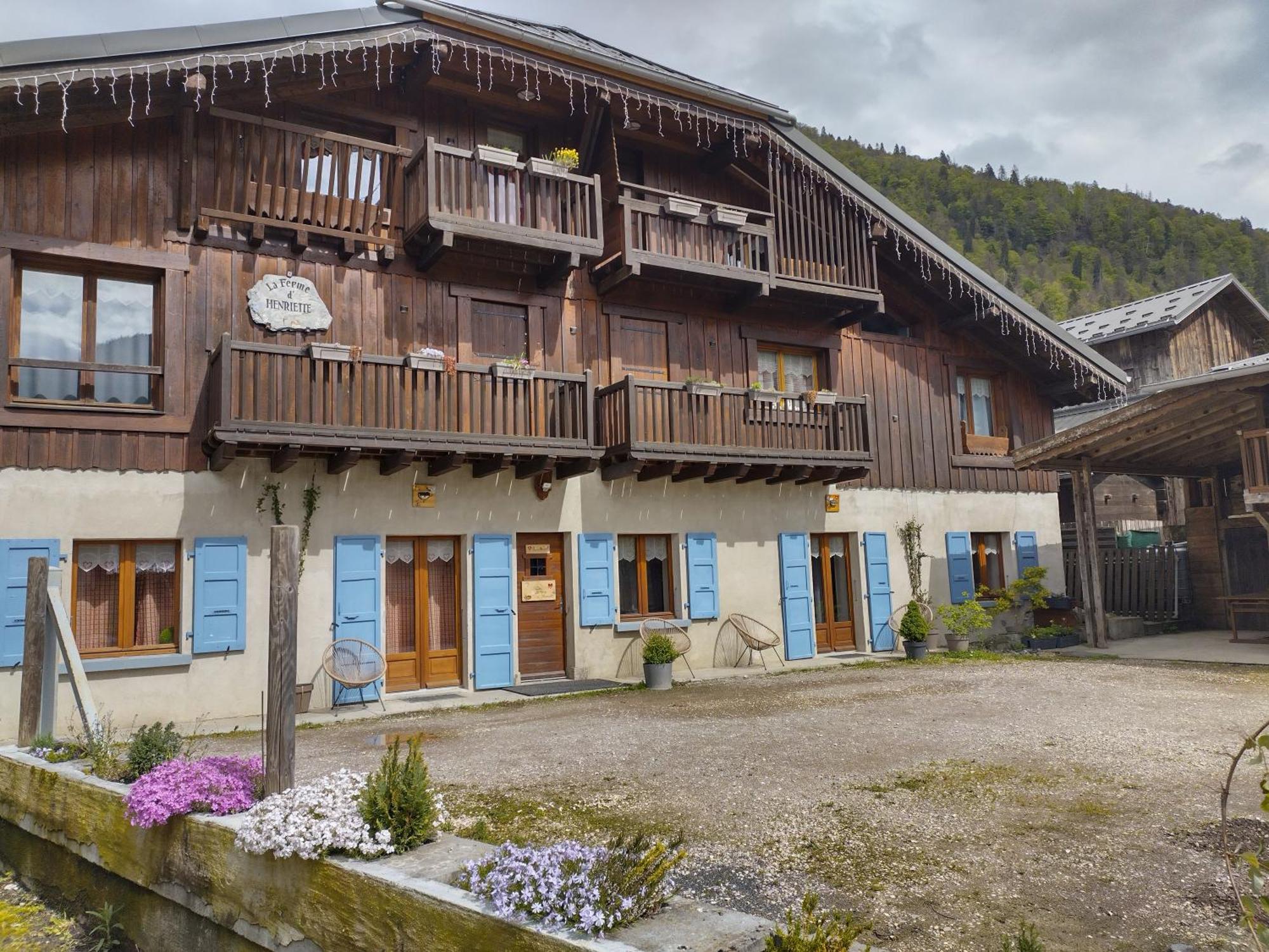 Villa La Ferme d'Henriette, à Samoëns Extérieur photo